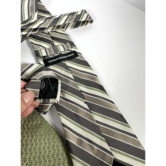 Men’s Tie Lot of 4 — Unique Business Purple & Green Styles Express, IZOD Mixed - Picture 7 of 7